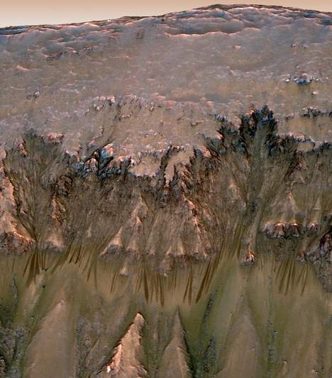 De l'eau liquide pourrait avoir été découverte sur Mars  Mars10