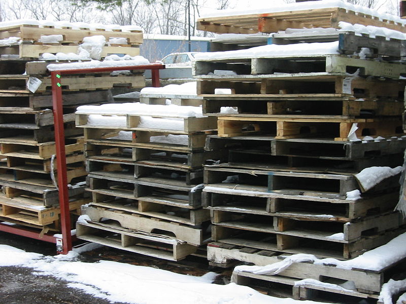 Wooden Pallets wanted for bunker builds at Matrix Tactical 800px-11