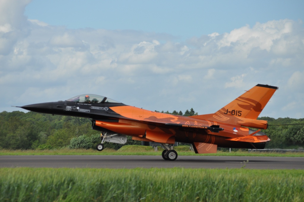 Florennes  Airshow 2012 les 23 & 24 juin 2012 - Page 5 Dsc_0811