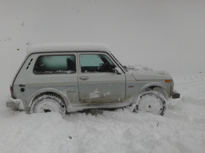 photo niva dans la neige 10810