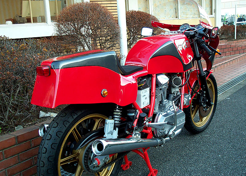 900 MHR Custom Racer Ducat148