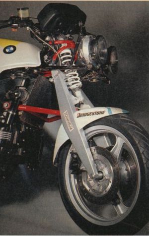 Motos d'exception et délires technologiques - Page 30 Hossac11