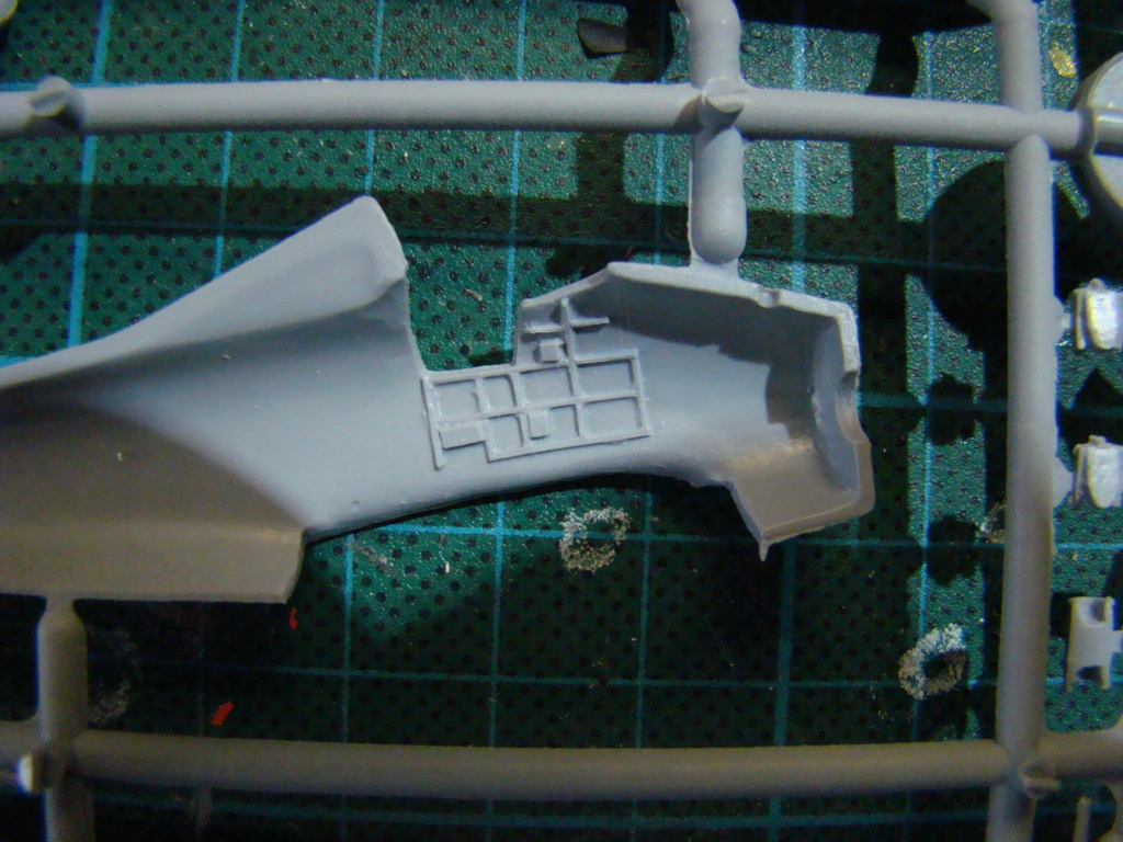 [AZmodel] Boeing P26 Peashooter (FINI) Dsc04932