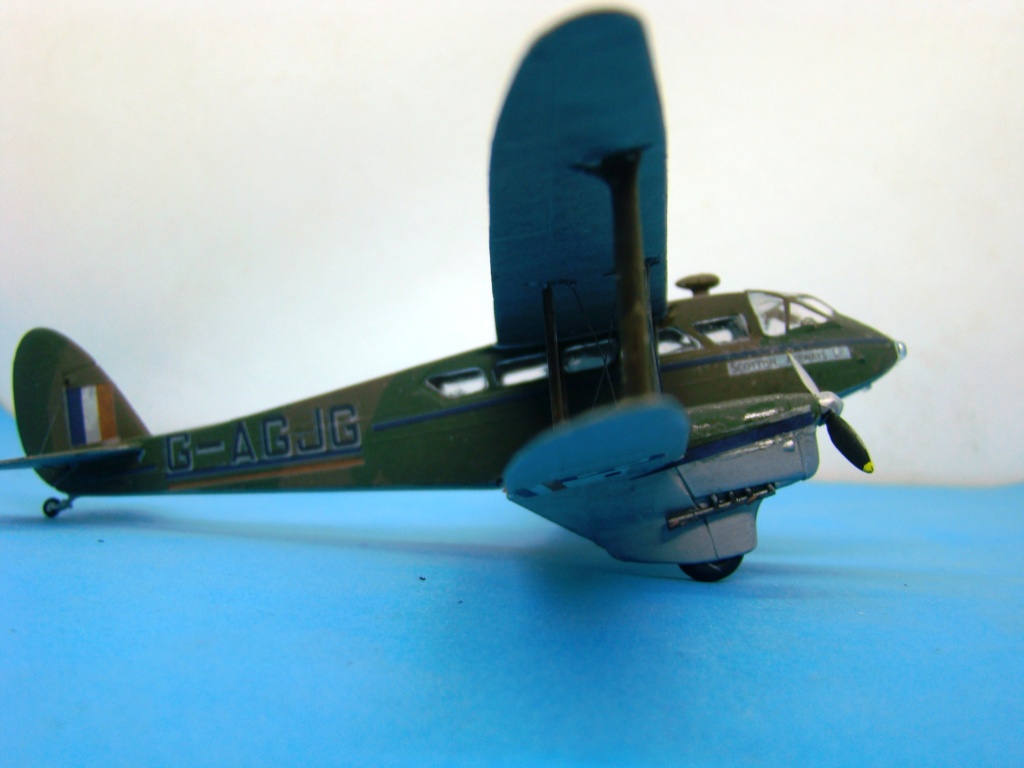 [Airfix Heller] De Havilland DH89 Dragon Rapide [FINI] Dsc08982