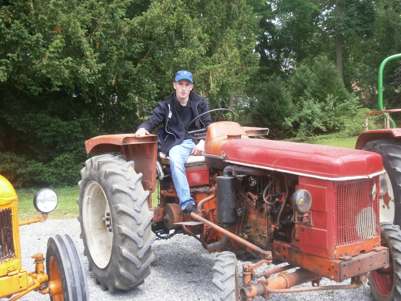 1er Juillet 2012: Expo vieux tracteurs à LESCHELLE  02 P7010313