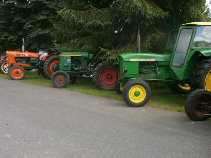1er Juillet 2012: Expo vieux tracteurs à LESCHELLE  02 P7010411