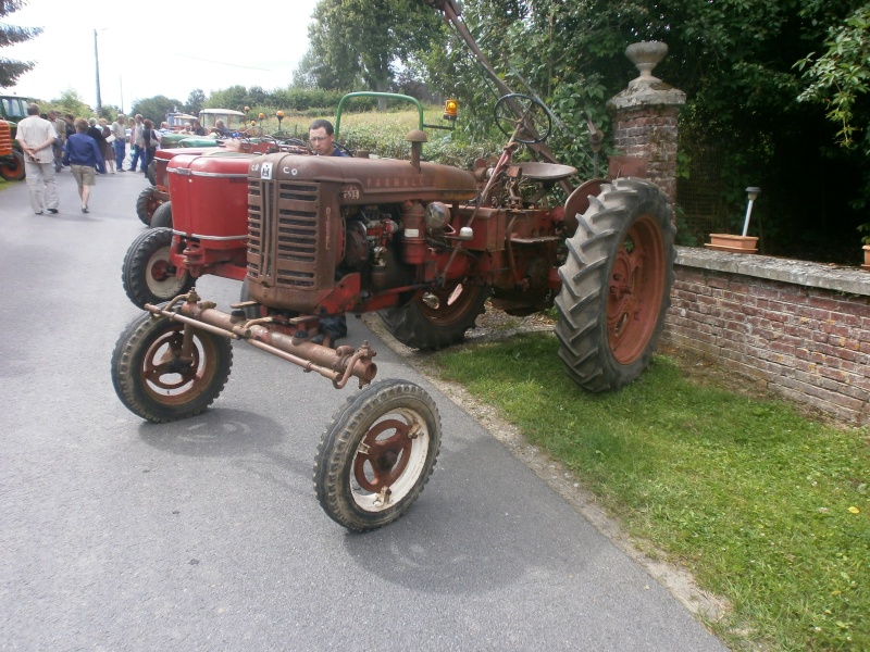 1er Juillet 2012: Expo vieux tracteurs à LESCHELLE  02 P7010421