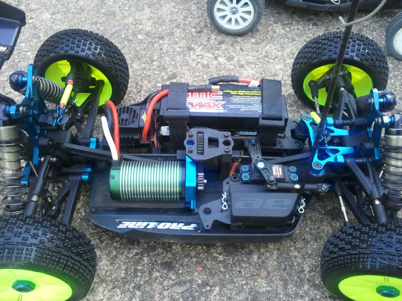 Mon projet Buggy 1/8 Asso RC8BE - Page 3 Photo013