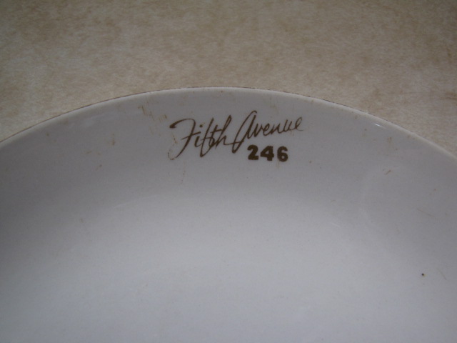 can anyone shed some light on this monogram? Crown_13