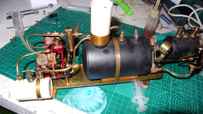 question reglage pompe réalimentation d'une chaudière à vapeur P1150014
