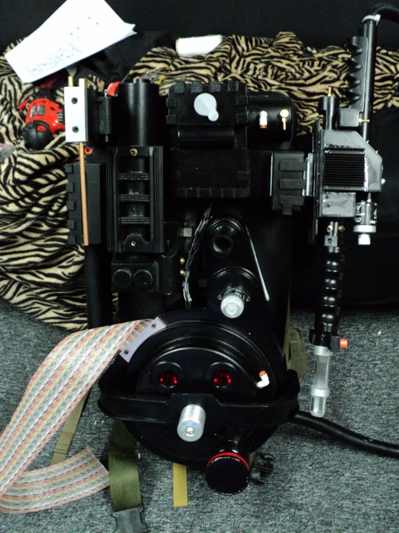 Dr.Dion's Proton pack on his way... - Page 3 Dsc01913