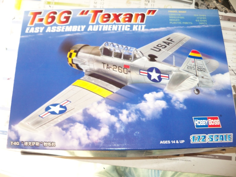 [Hobby Boss]  American T-6G Texan 1/72 100_2730
