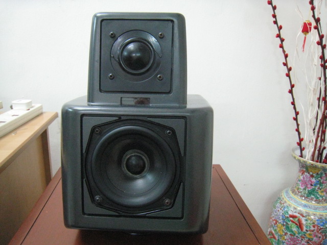 Kef 105.2 Ref Speaker (used) Img_2317