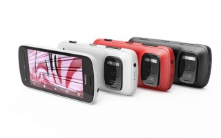 Se filtra el primer Windows Phone de Nokia con cámara de 41 megapíxeles Nokia-10