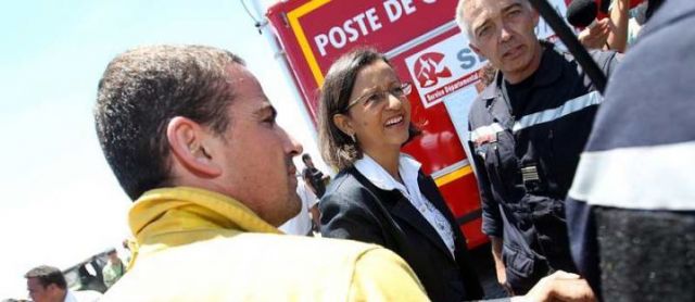 Incendie à La Réunion : le gouvernement tente d'éteindre la polémique Actu_f36