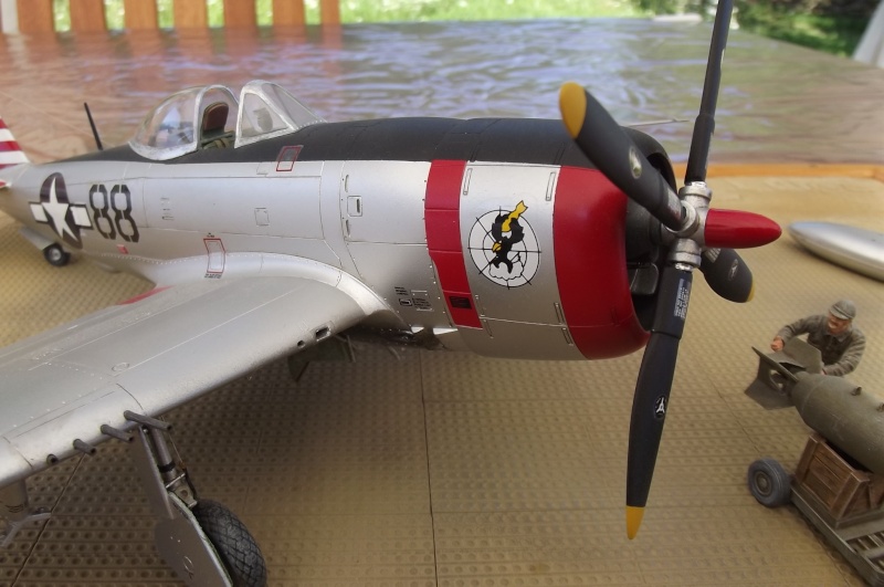 P47 D academy 1/48 sur tarmac + mécanos Mes_ma42