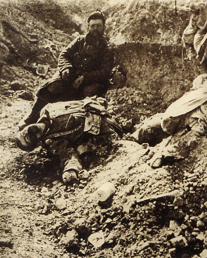 16 avril 1917 : Offensive du Chemin des Dames. 215