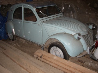 Les AUTOS ANCIENNES de nos membres P1010011