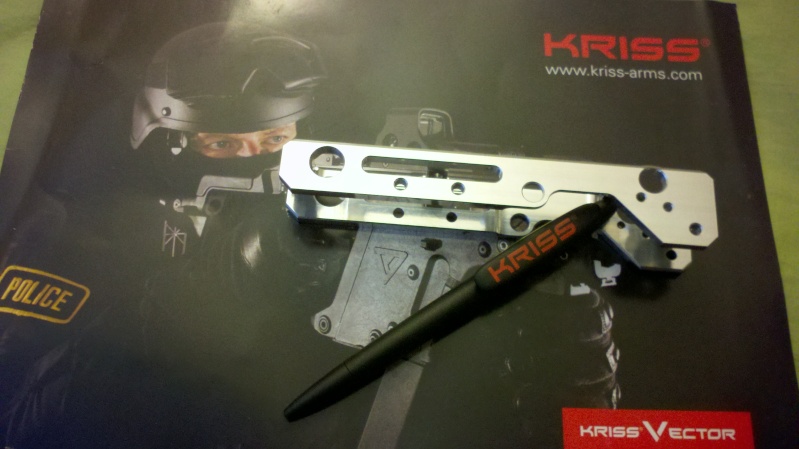 KRISS Pen and pen holder Kriss_23