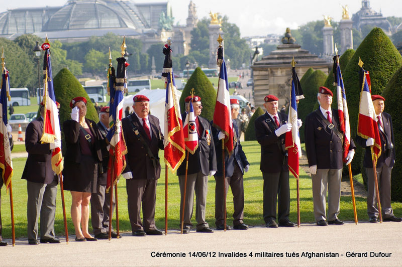 HOMMAGE NATIONAL Invalides pour Thierry Serrat, Stéphane Prudhom, quatre soldats français tués lors d’une attaque d’insurgés en Kapisa  Imgp5210