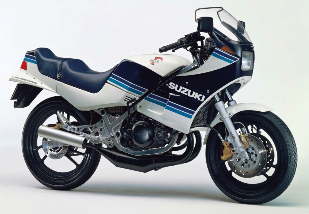 SUZUKI RG250 Gamma 1:12 Tamiya geb. von Millpet A1010