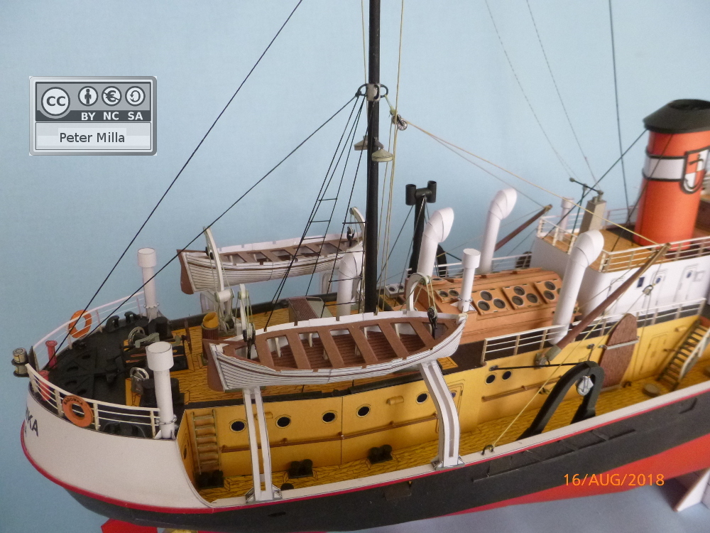 Supertrawler RADOMKA 1:100 Pro Model skaliert auf 1:71 Galerie P1100010