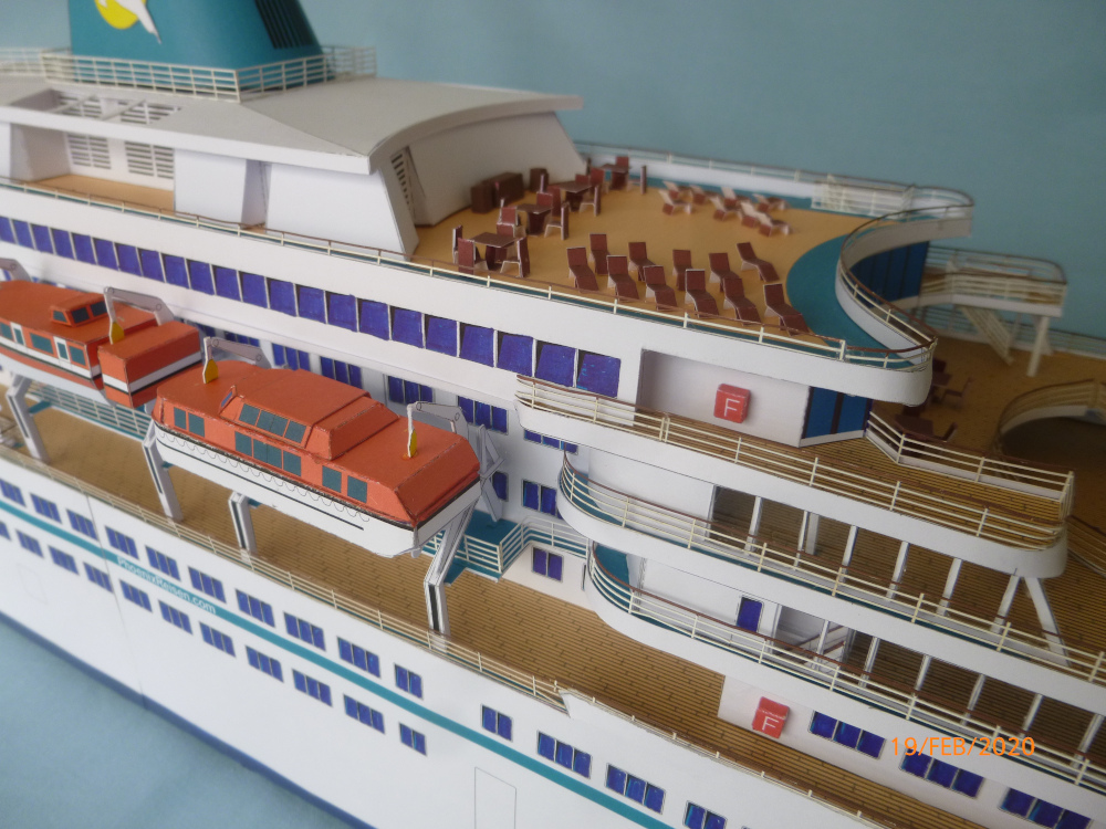  ZDF-Traumschiff MS Amadea 1:200 VK Design Galeriebilder P1110463