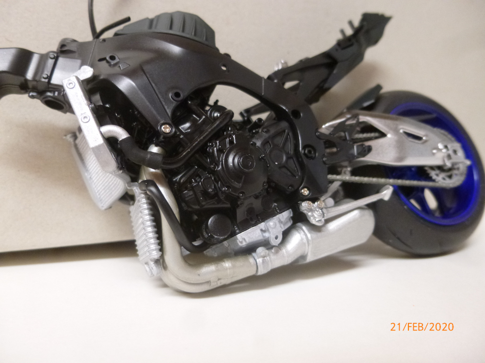 YAMAHA YZF-R1M Tamiya 1:12 gebaut von Millpet P1110510