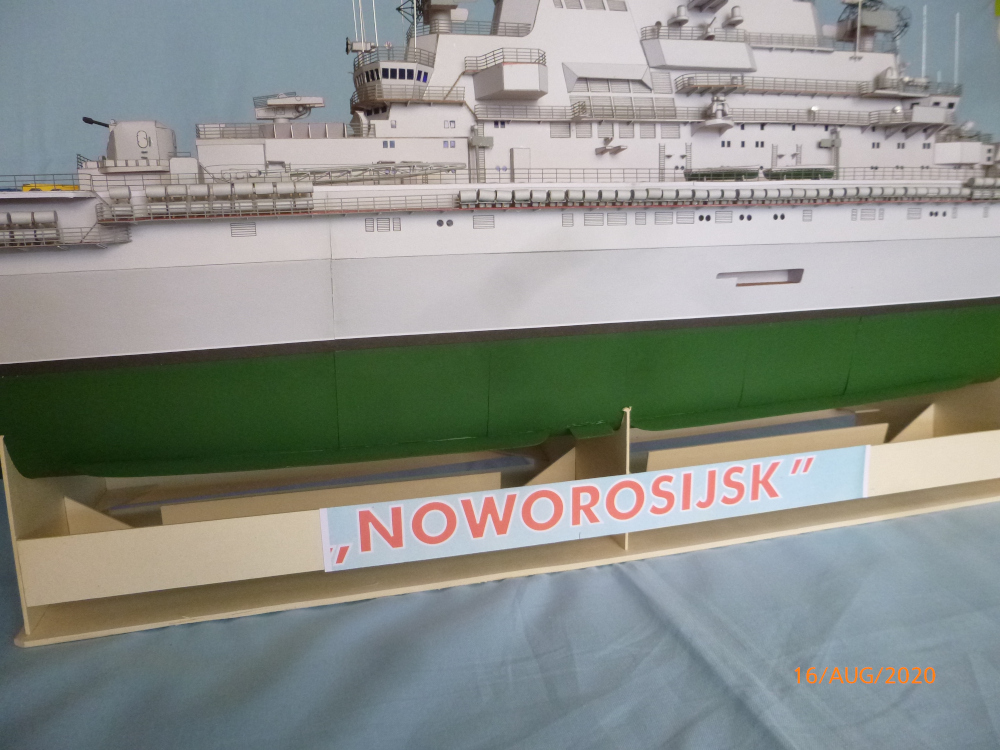  SS NOWOROSIJSK Fly Model 1:200 Galeriebilder P1120119