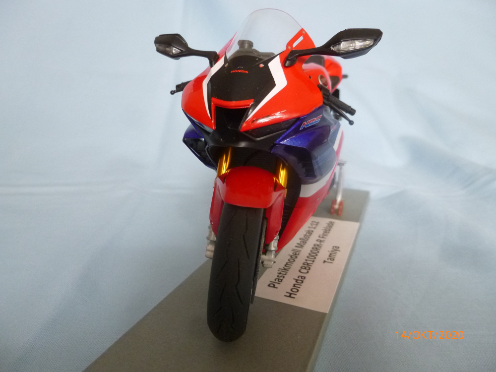 Honda CBR1000-R Fireblade Tamiya 1:12 Galeriebilder P1120717