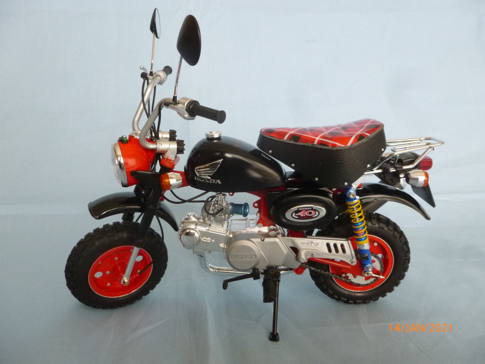 Honda Monkey 1:6 Tamiya gebaut von Millpet - Seite 2 P1130055
