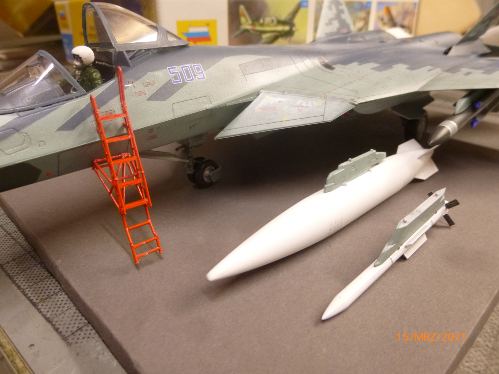  Russ. Kampfjet SU 57 von Zvezda 1:48 gebaut von Millpet - Seite 2 P1130218