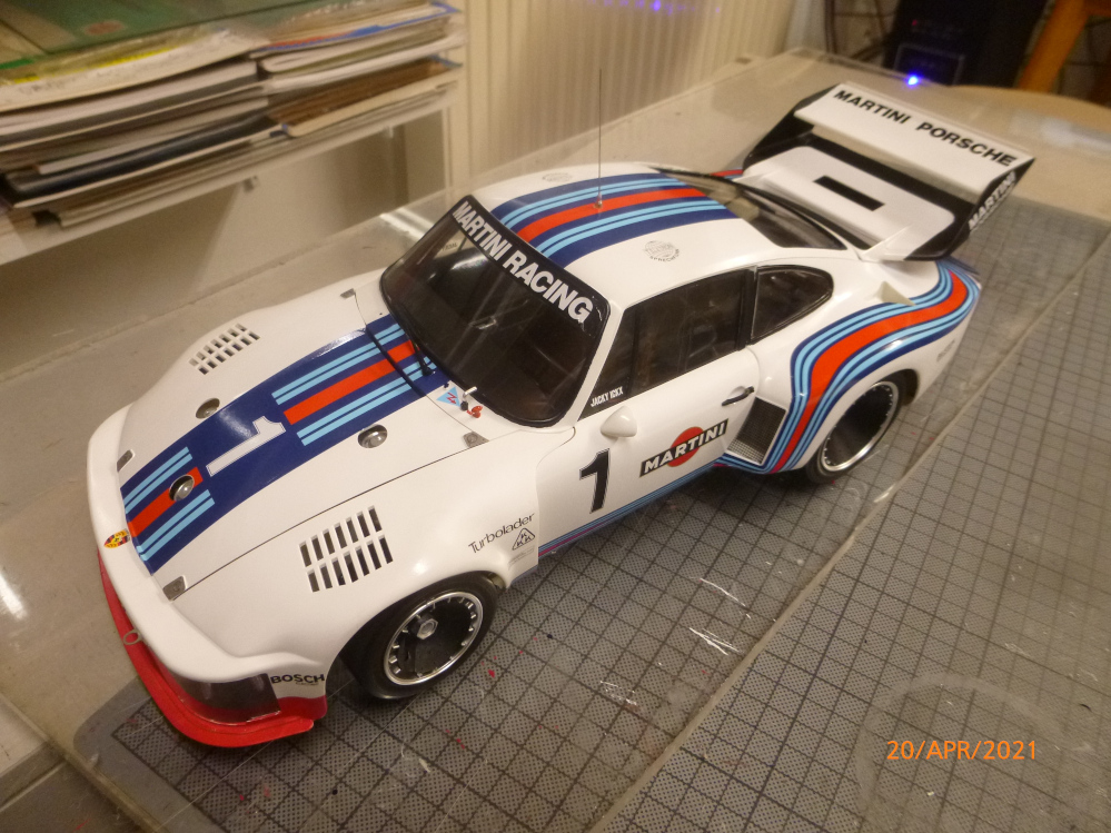 Porsche 935 Martini Tamiya 1:12 gebaut von Millpet - Seite 2 P1130316