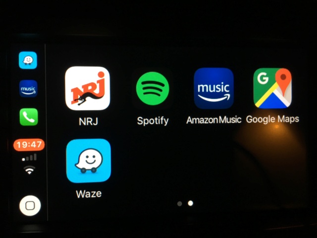 Apple Car Play : enfin Waze et Google Maps ! Bf1f5310