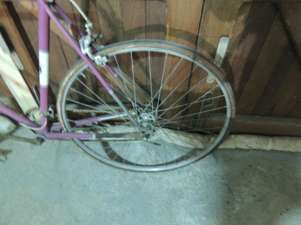 Encore un vélo Belge, un Superia. Restauration terminée :D Dscn2312