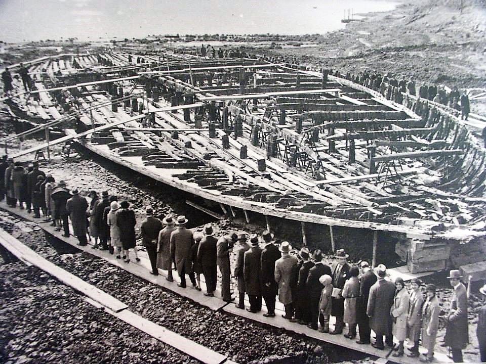 El descubrimiento de los barcos gigantes que Calígula usaba en el lago Nemi Nemi_n10