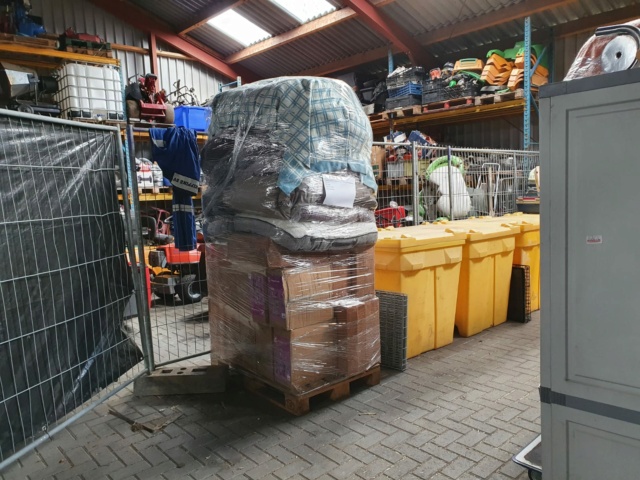 3 pallets op weg naar Spanje D4636b10