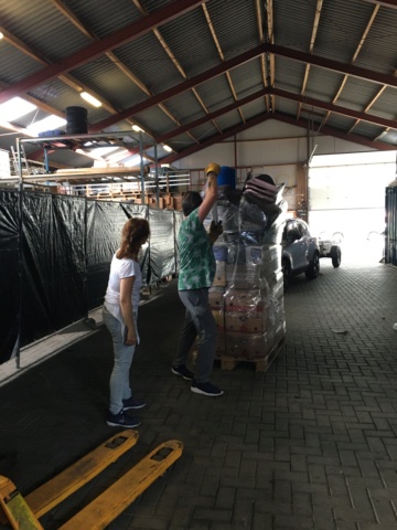 5 pallets staan klaar Img_3224