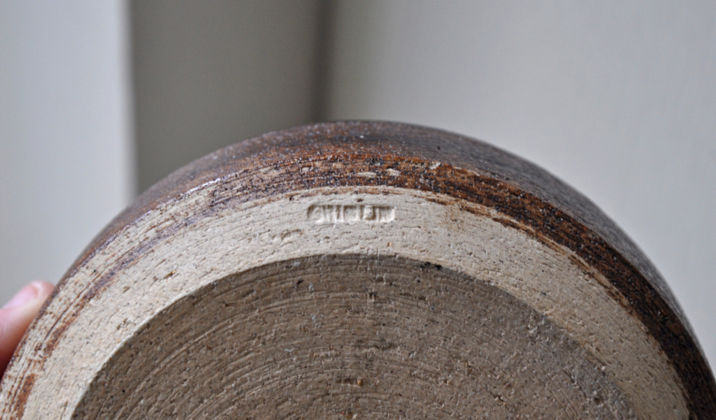 Bowl ID - Briglin Pottery  Dsc_0616