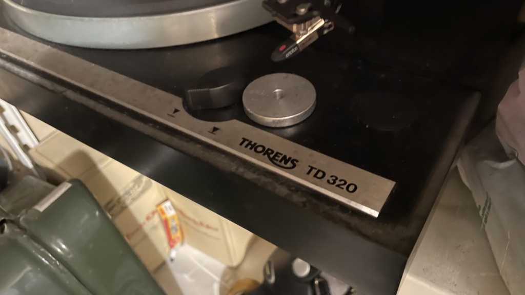 Gira discos Thorens TD 320 0fb97110