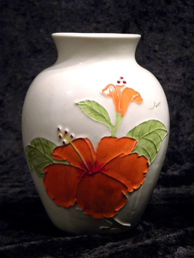 Hawaiian vase, maker unknown Hawaii11