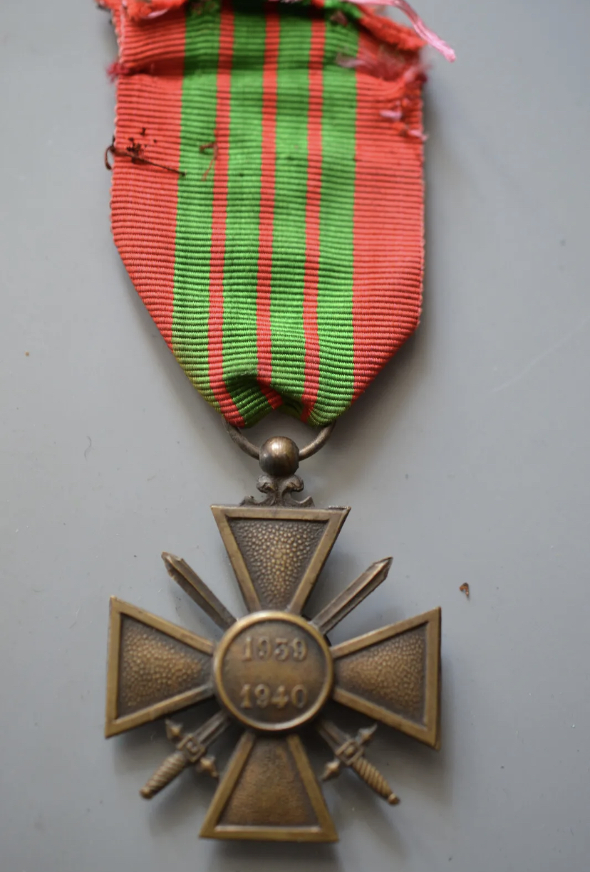 Croix de guerre brocante  B4267d10