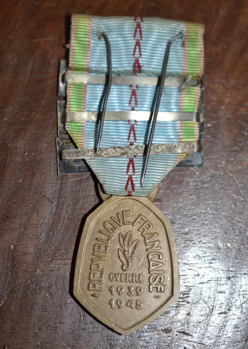 Médaille française ww2  E6fdc710