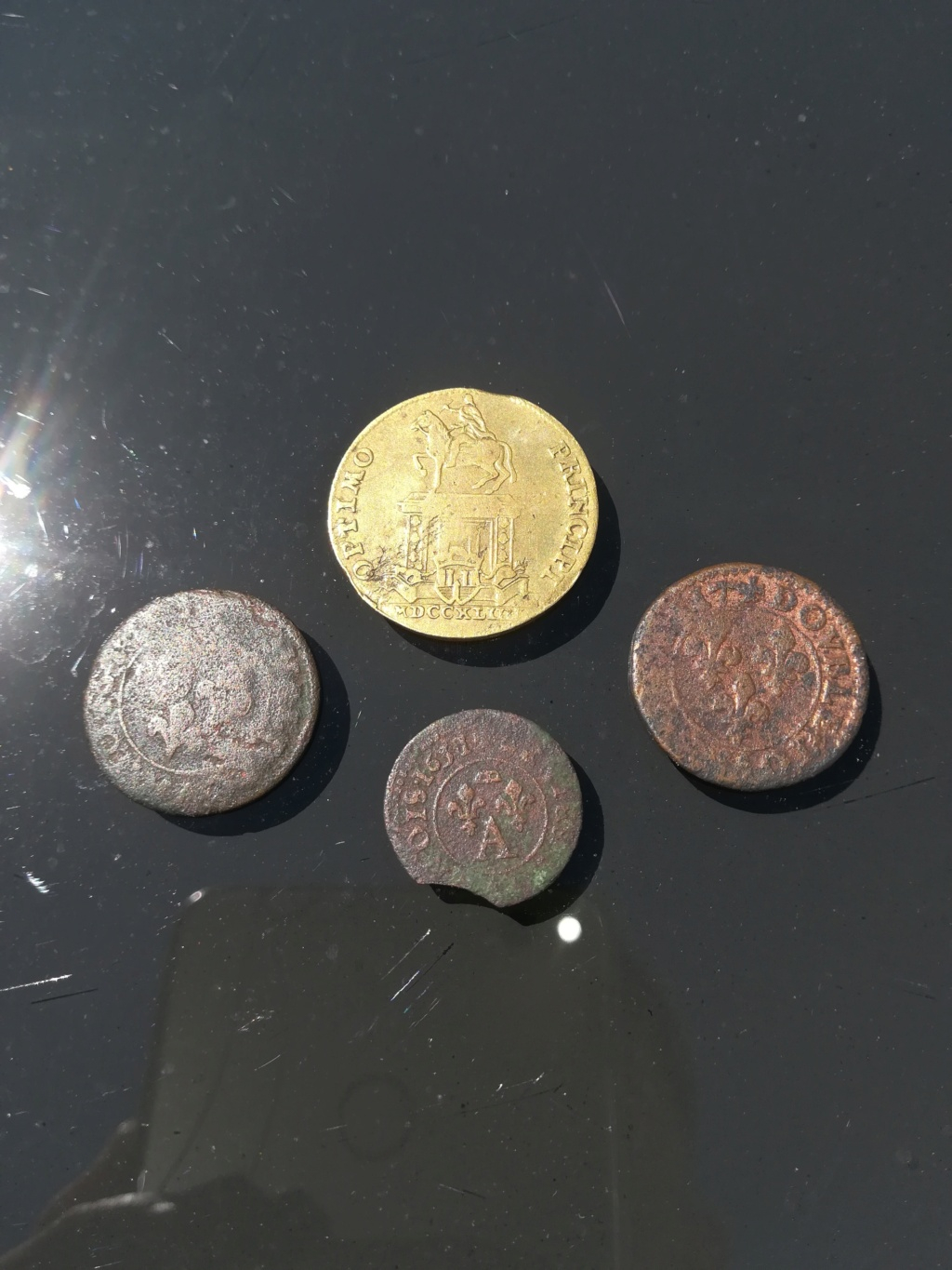 Lot monnaies royale française a identifier  Img_2067