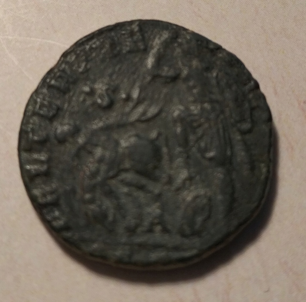 Moneda AE2 Constancio II del temp reparatio Img_2055