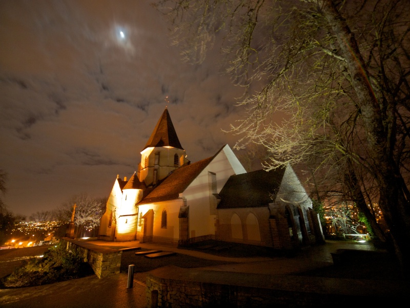 église à la nuit. St_ber11
