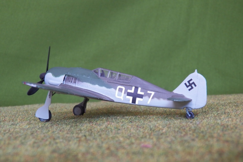 FOCKE WULF Fw 190 S-8 + kit DAUZIE Réf 80235 100_1220