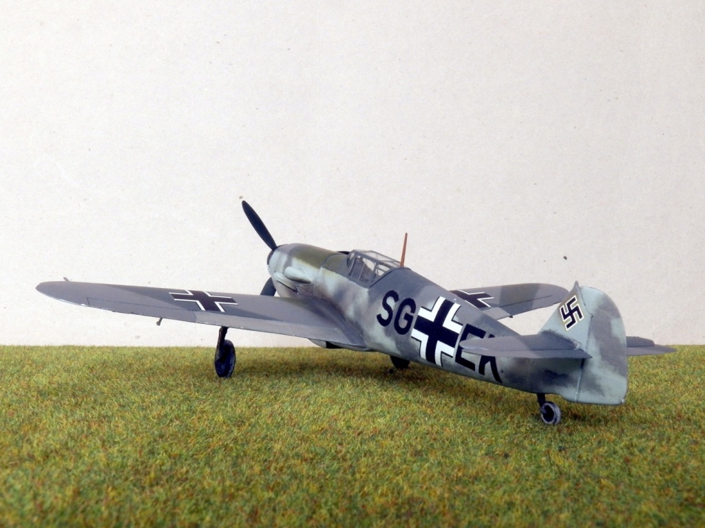 [AIRFIX] MESSERSCHMITT Bf 109 F Réf 04101 100_2416