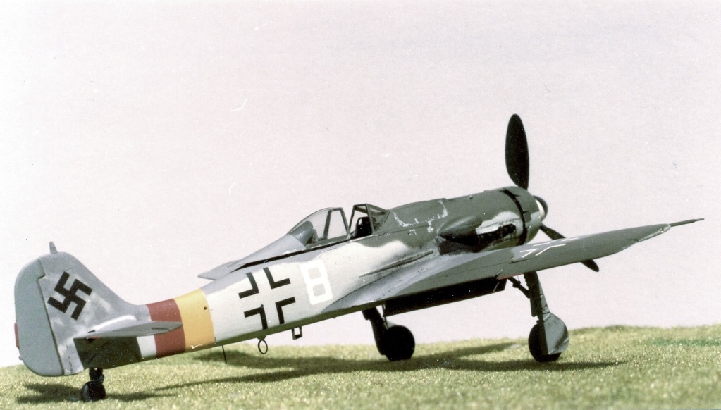 [OTAKI] FOCKE WULF Fw 190 D-9 Réf OT2 26 500 Focke_26