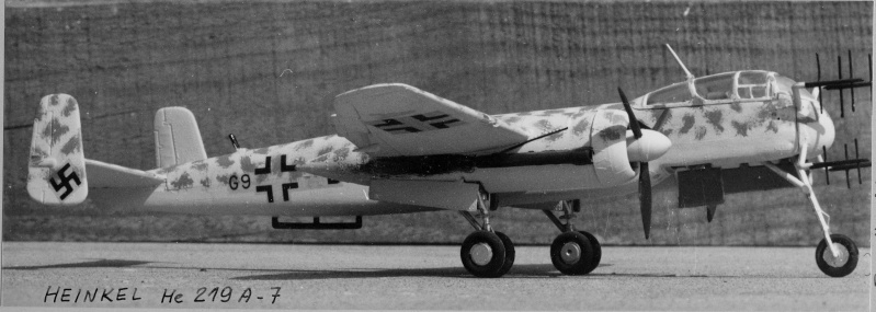 [Revell] Heinkel He 219 A-5/A-7 Uhu (1966) Heinke15